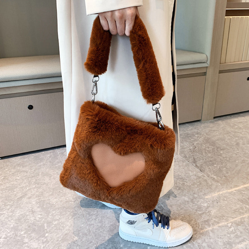 Sac à Main Doux Fourrure – Cœur Tendance