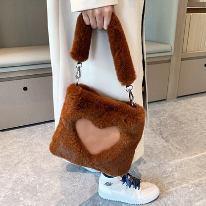Sac à Main Doux Fourrure – Cœur Tendance